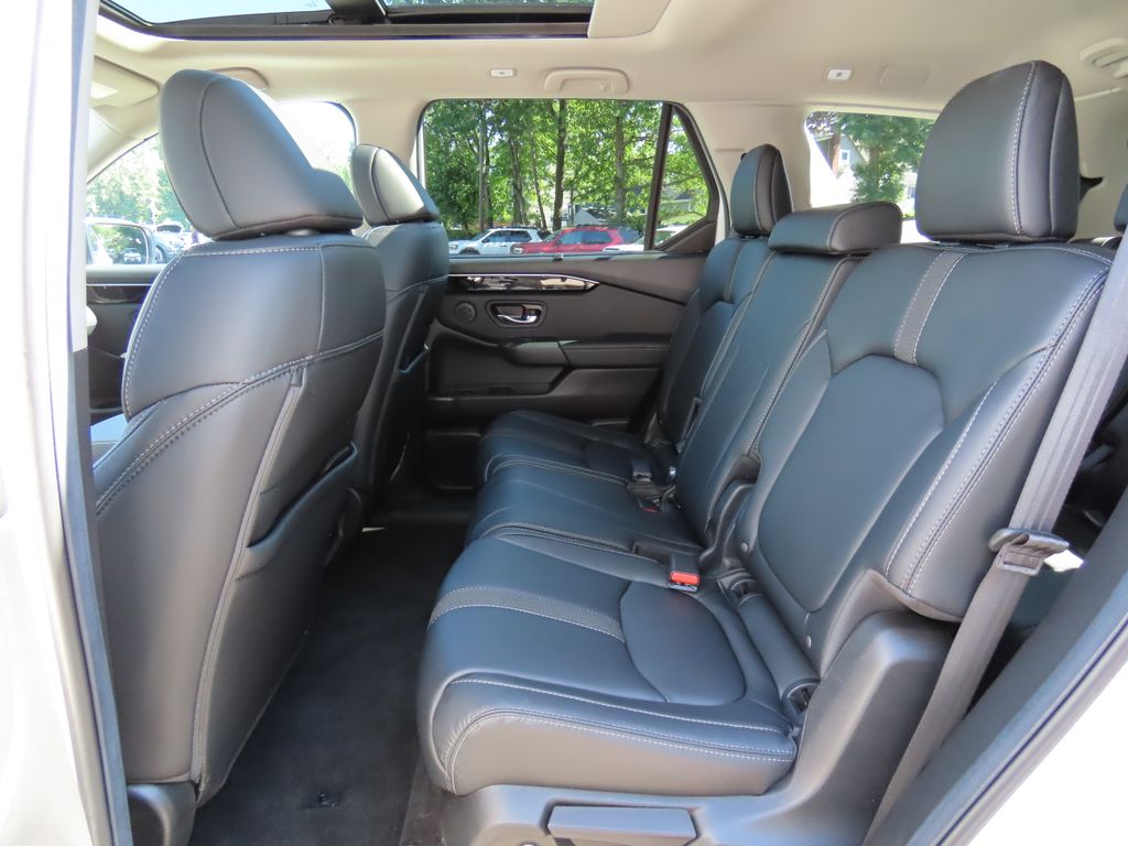 Thumbnail: 2025 Honda Pilot - 13