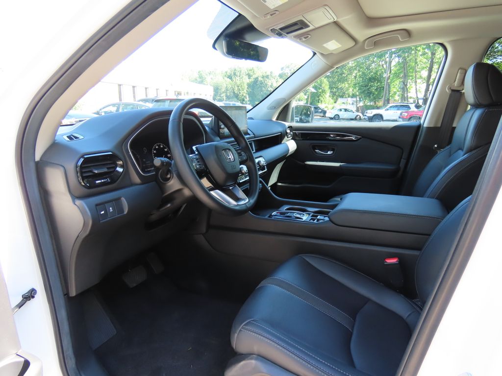 Thumbnail: 2025 Honda Pilot - 2