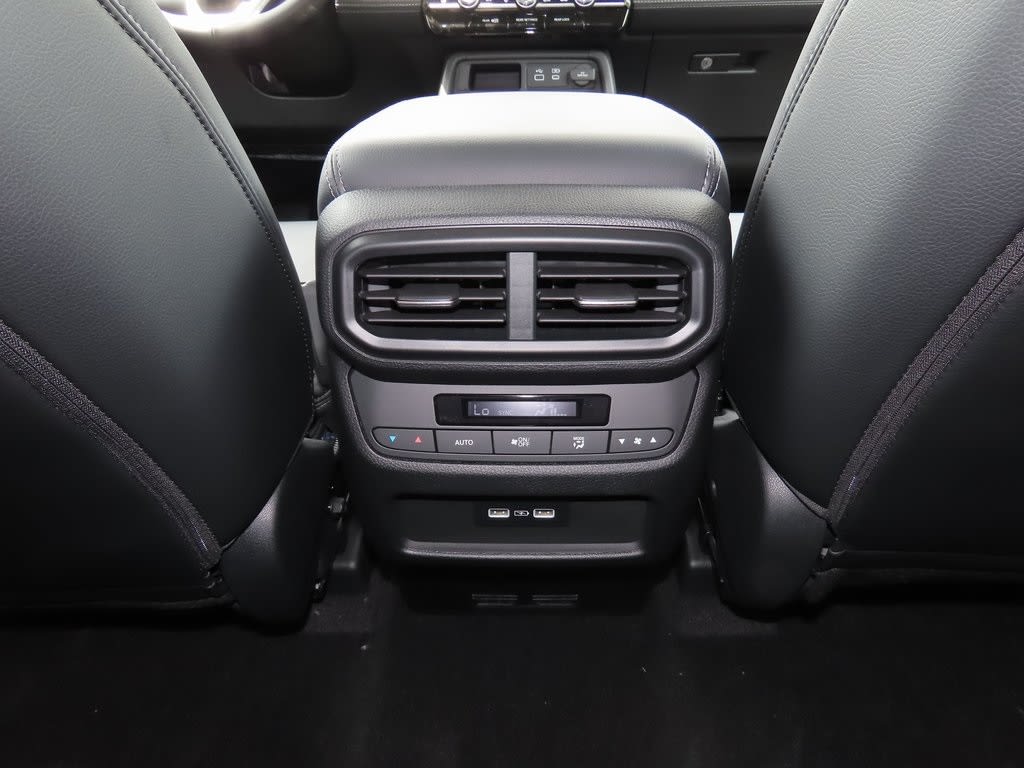 Thumbnail: 2025 Honda Pilot - 25