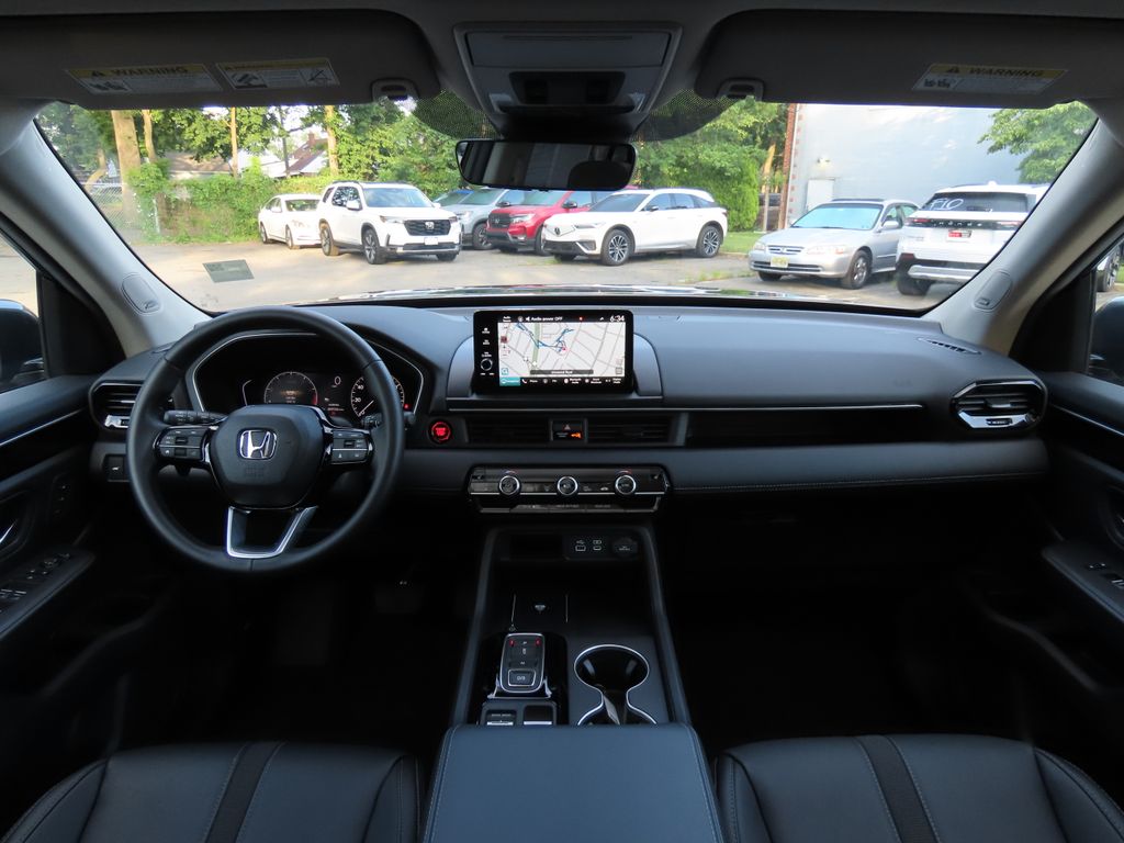 Thumbnail: 2024 Honda Pilot - 2