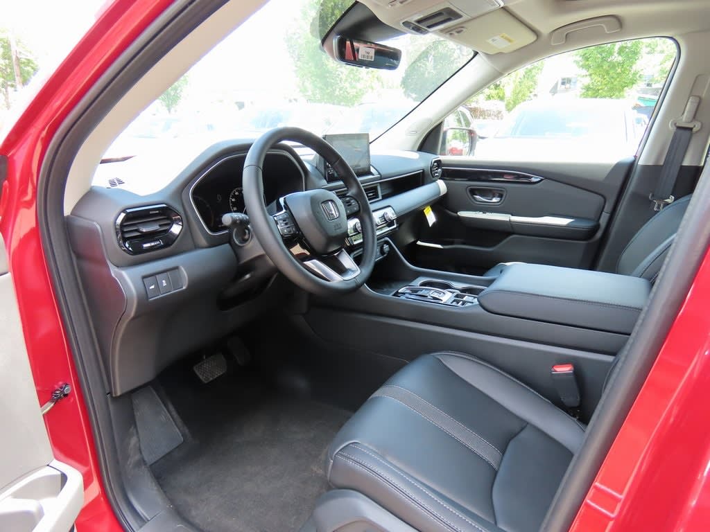 Thumbnail: 2025 Honda Pilot - 2