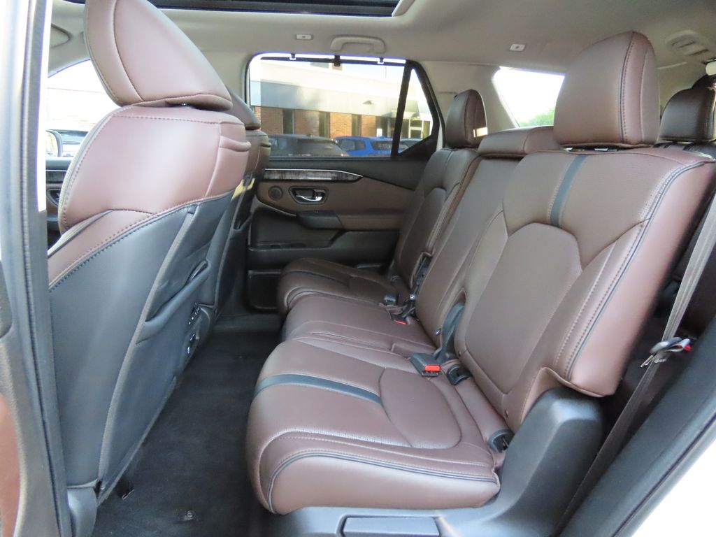Thumbnail: 2023 Honda Pilot - 13