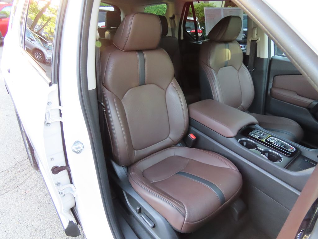 Thumbnail: 2023 Honda Pilot - 27