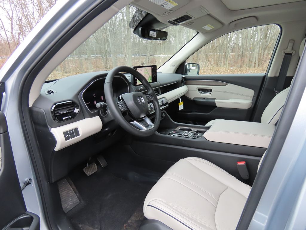 Thumbnail: 2026 Honda Pilot - 11