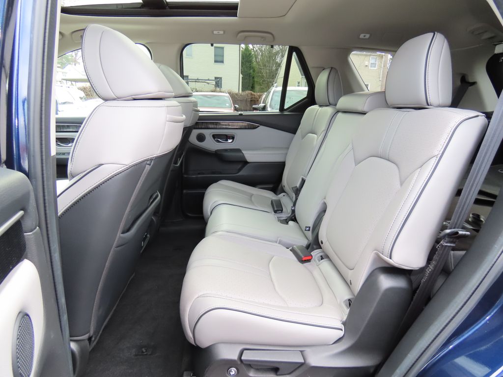 Thumbnail: 2023 Honda Pilot - 13