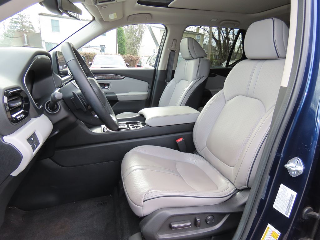 Thumbnail: 2023 Honda Pilot - 21