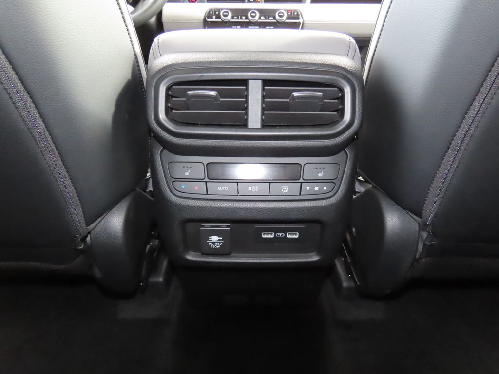 Thumbnail: 2023 Honda Pilot - 33