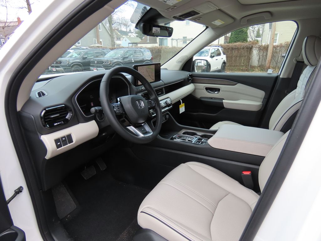 Thumbnail: 2026 Honda Pilot - 2