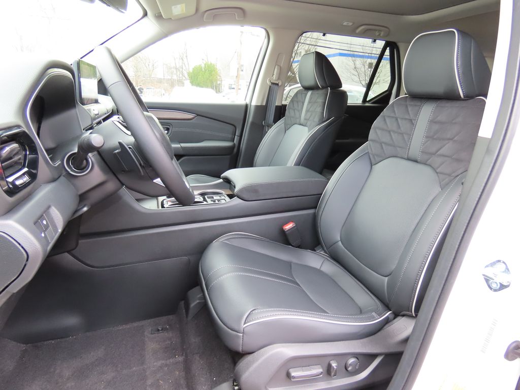 Thumbnail: 2026 Honda Pilot - 12