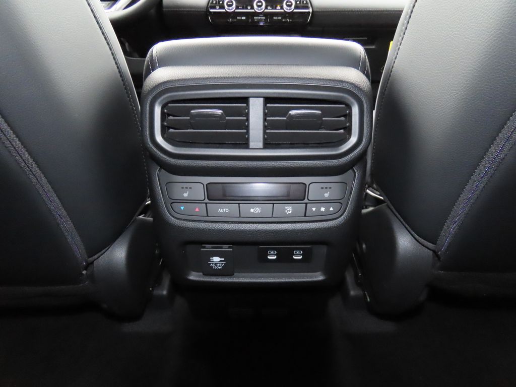 Thumbnail: 2026 Honda Pilot - 32