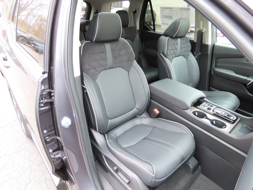 Thumbnail: 2026 Honda Pilot - 25