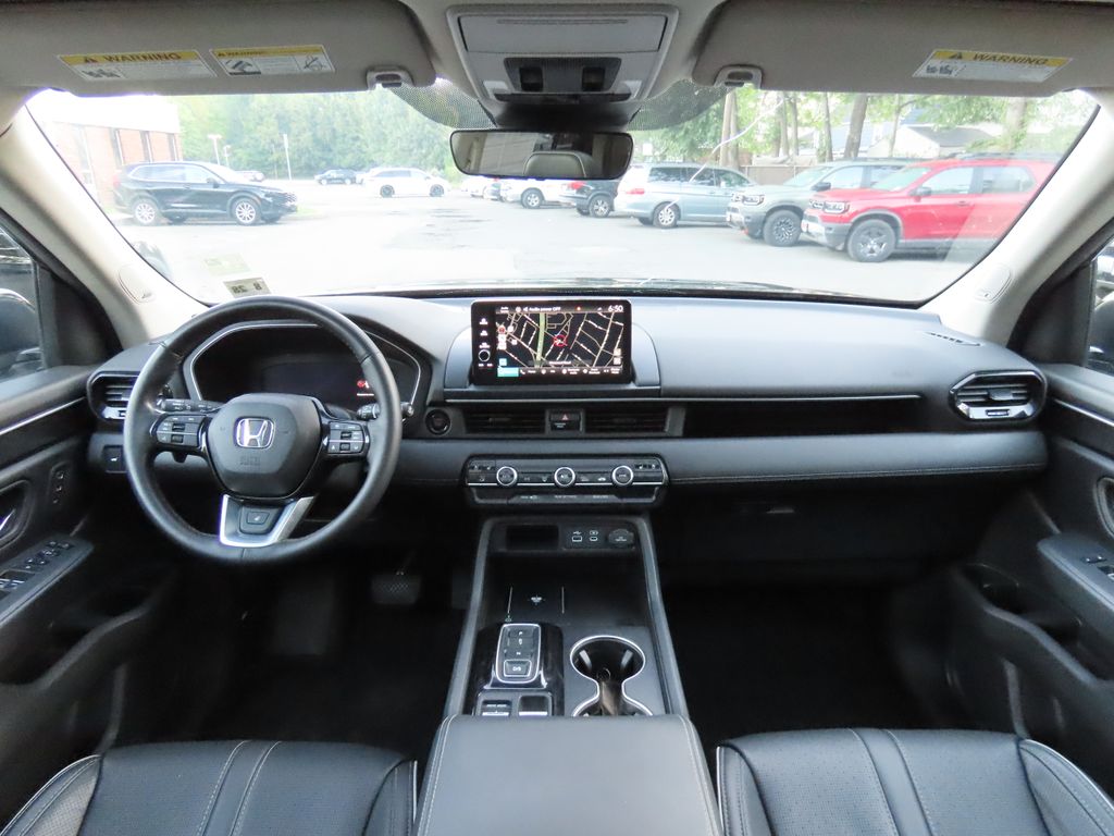 Thumbnail: 2023 Honda Pilot - 10