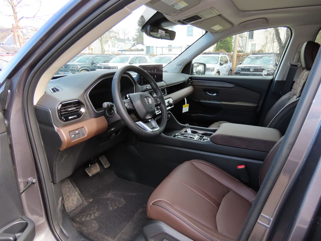 Thumbnail: 2026 Honda Pilot - 10