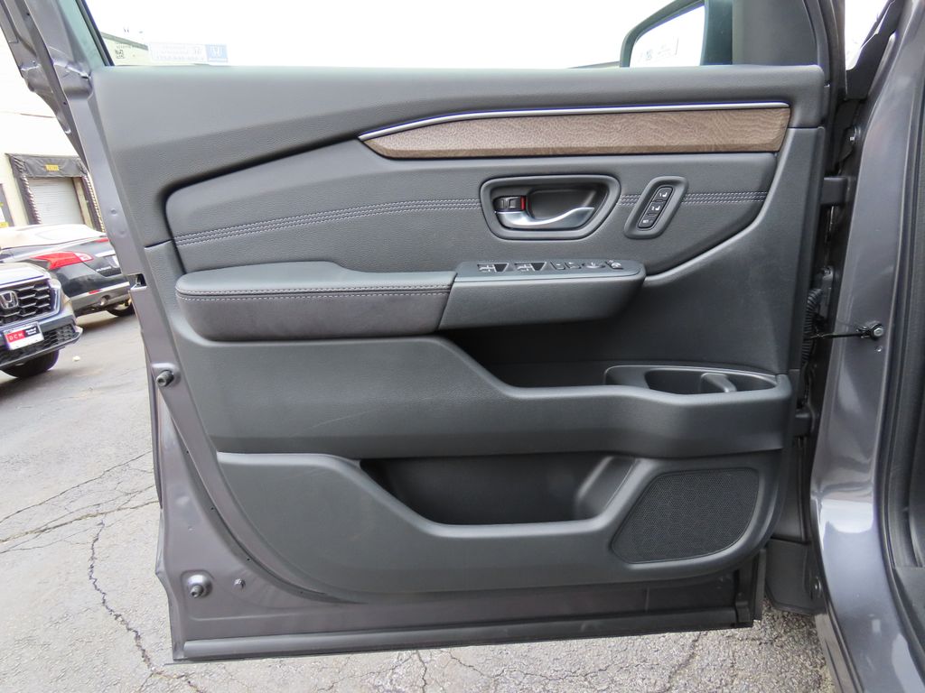 Thumbnail: 2026 Honda Pilot - 24