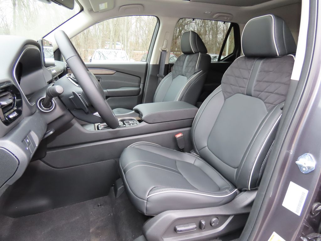 Thumbnail: 2026 Honda Pilot - 20