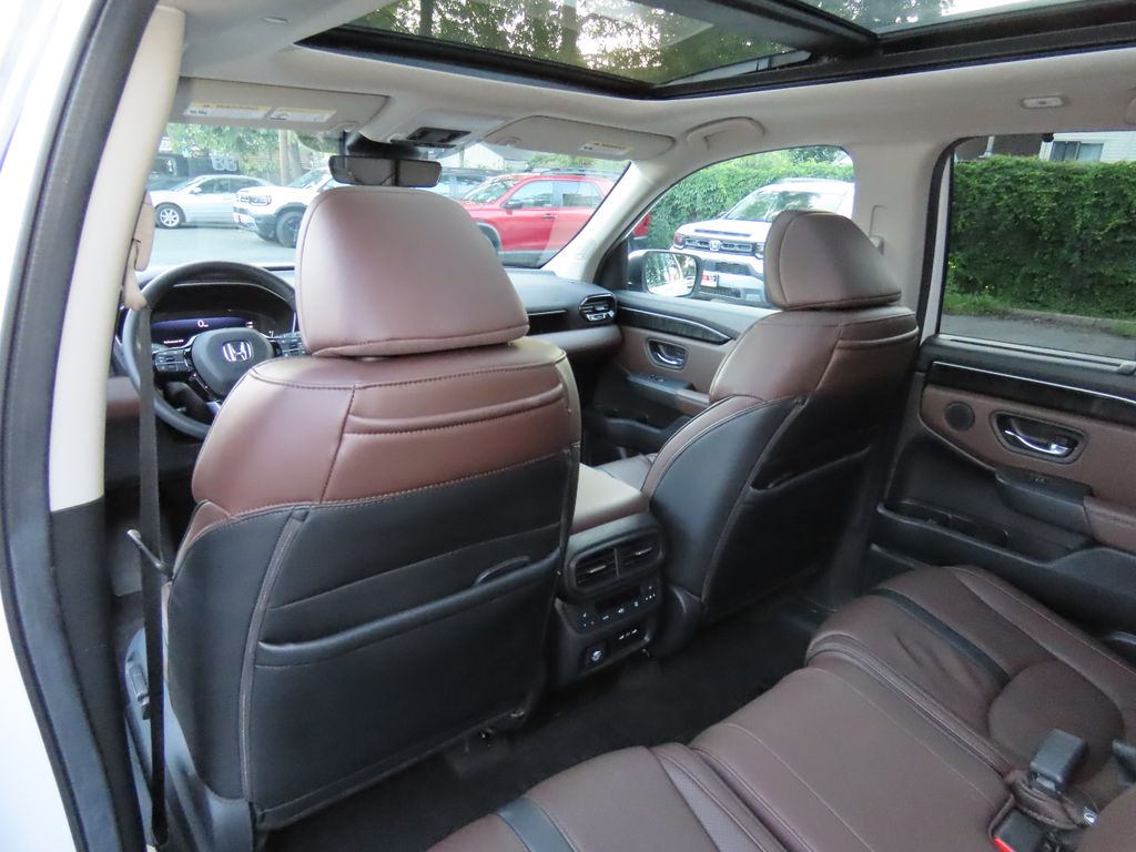 Thumbnail: 2024 Honda Pilot - 23