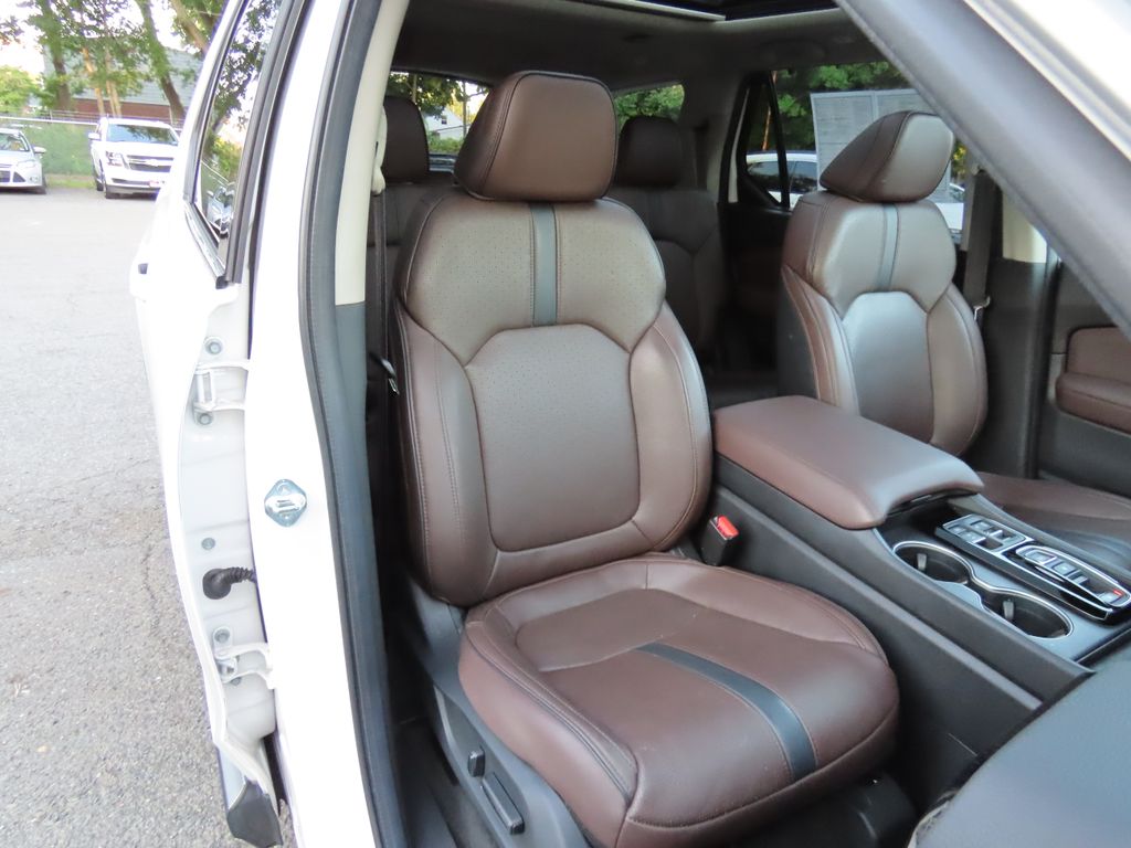 Thumbnail: 2024 Honda Pilot - 26