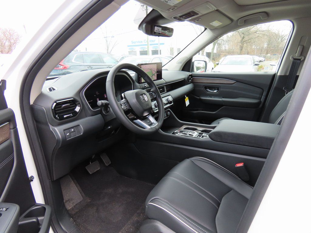 Thumbnail: 2026 Honda Pilot - 2