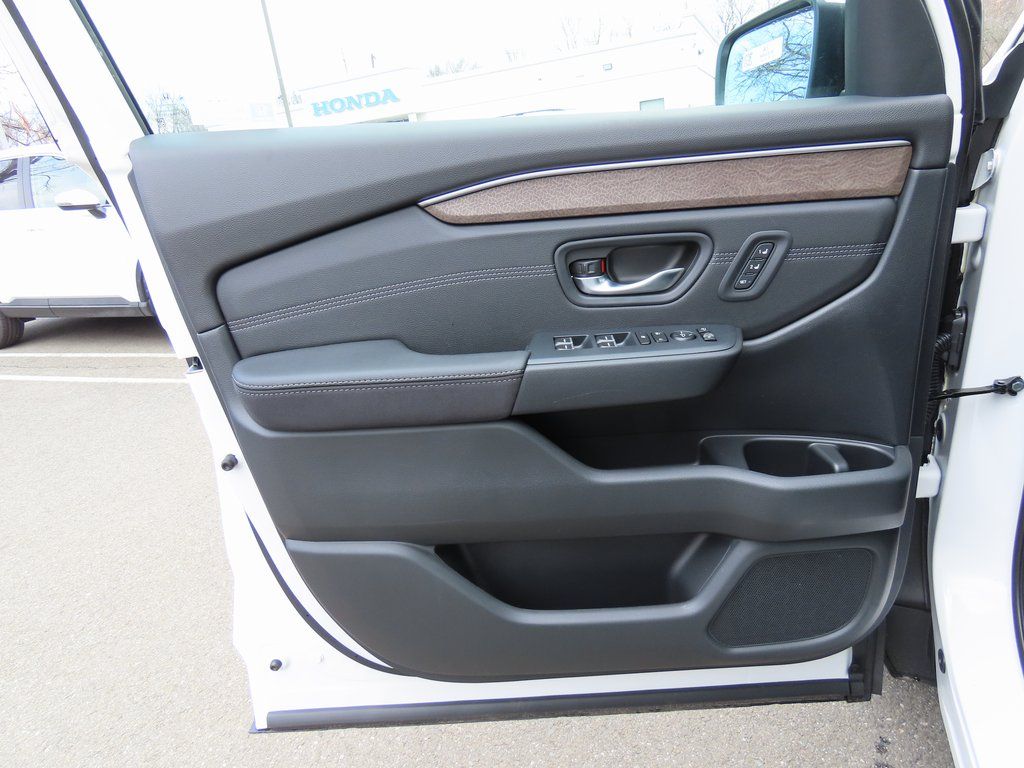 Thumbnail: 2026 Honda Pilot - 23