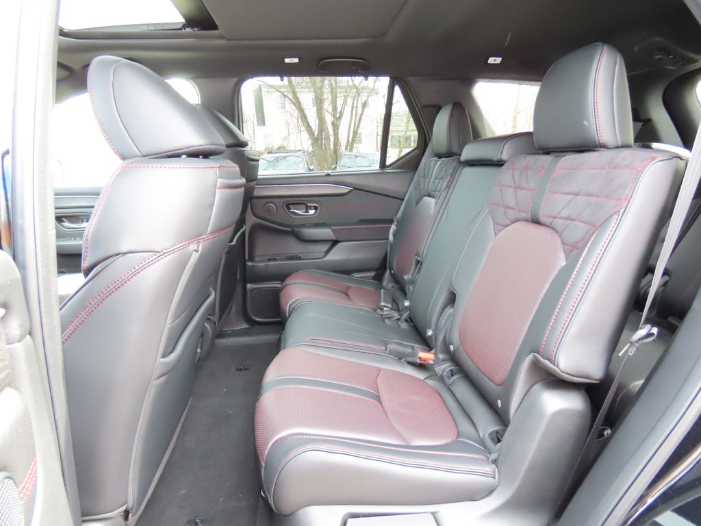 Thumbnail: 2026 Honda Pilot - 12