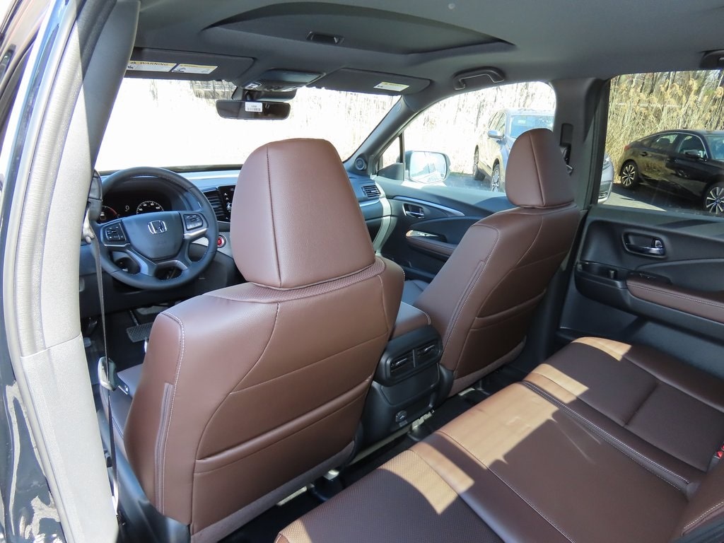 Thumbnail: 2025 Honda Ridgeline - 18