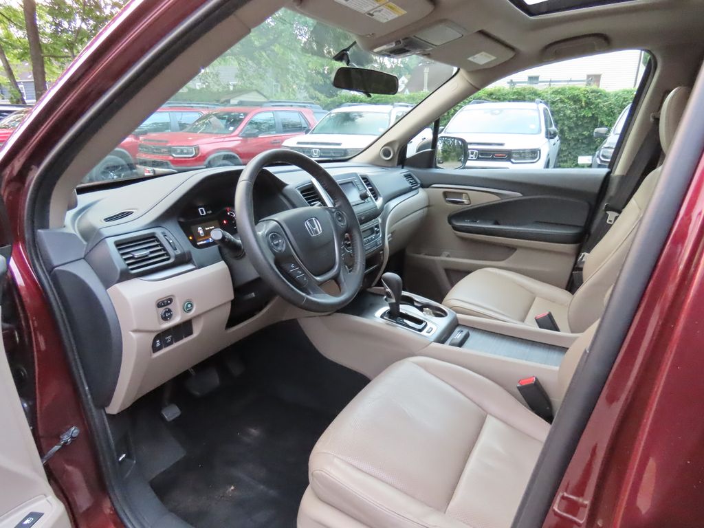 Thumbnail: 2019 Honda Ridgeline - 11