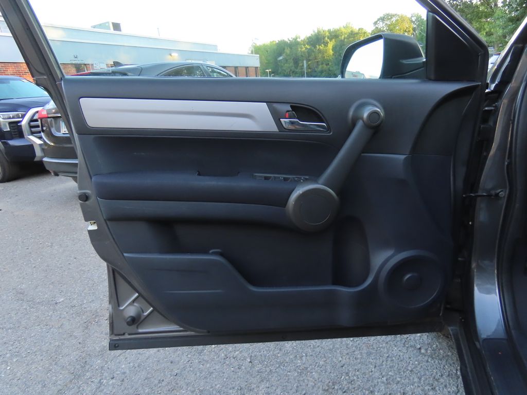Thumbnail: 2011 Honda CR-V - 22
