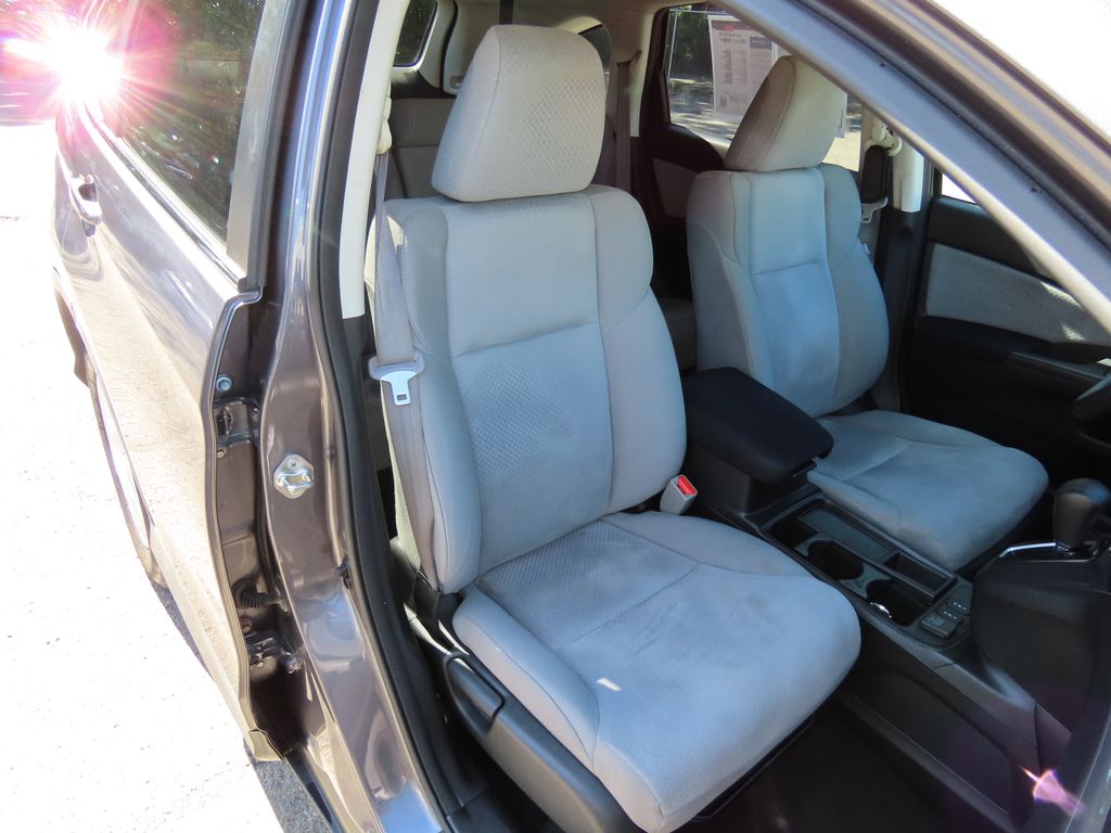 Thumbnail: 2015 Honda CR-V - 11