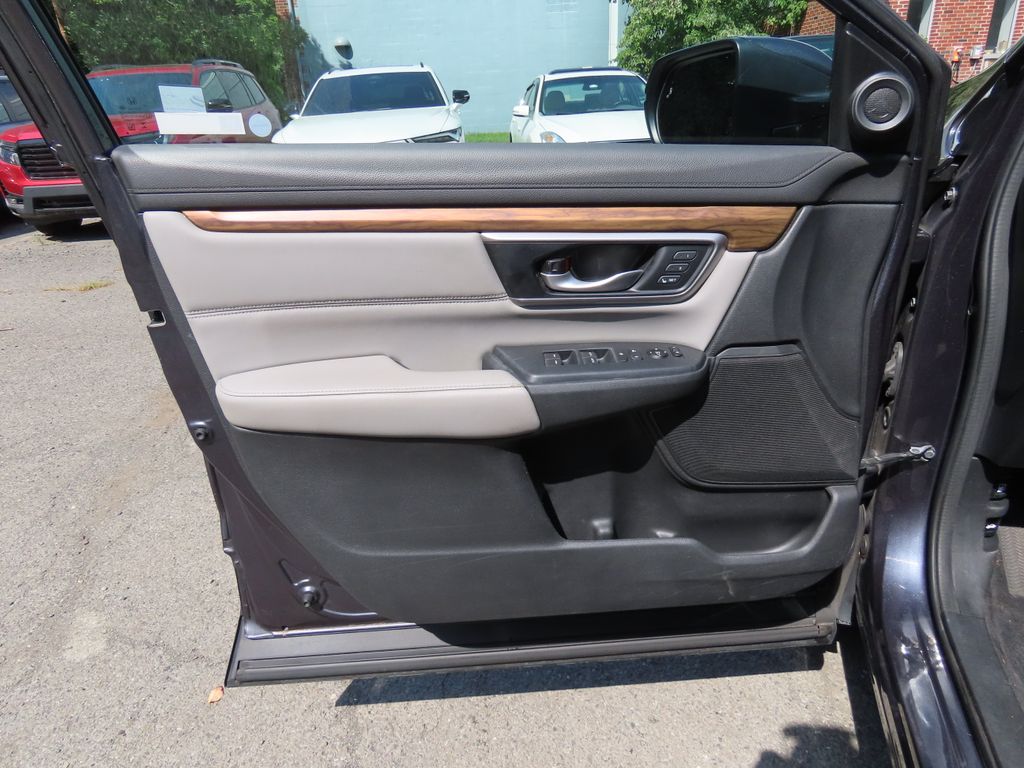 Thumbnail: 2019 Honda CR-V - 24