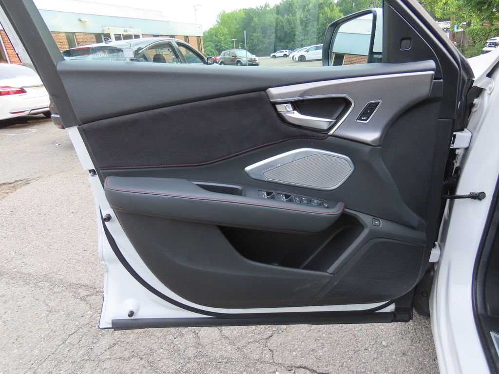 Thumbnail: 2023 Acura RDX - 25