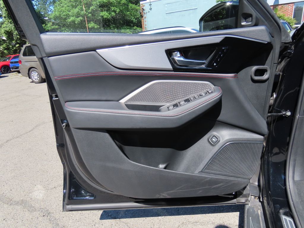 Thumbnail: 2023 Acura MDX - 25