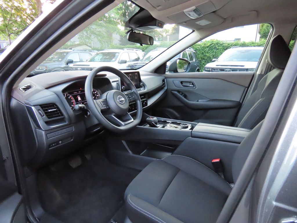 Thumbnail: 2023 Nissan Rogue - 2