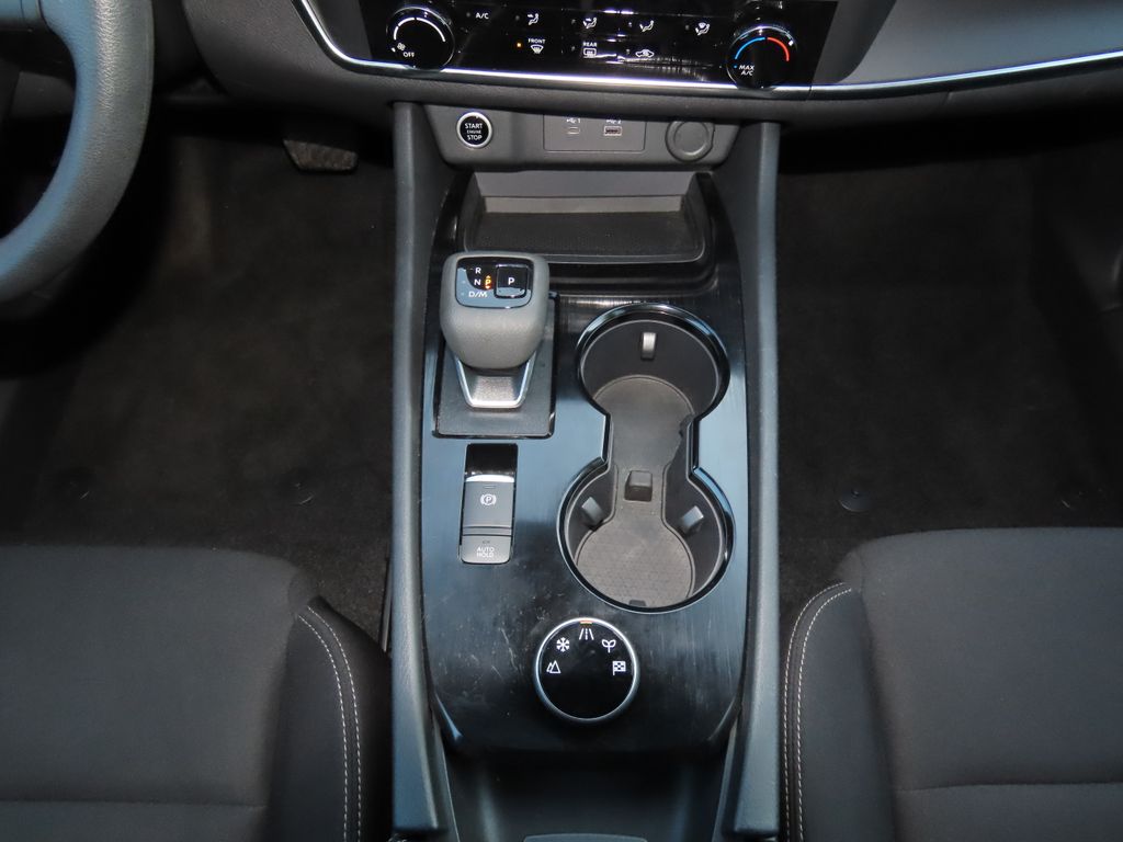 Thumbnail: 2023 Nissan Rogue - 16