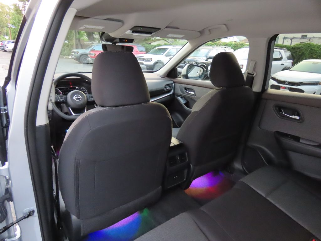 Thumbnail: 2023 Nissan Rogue - 22