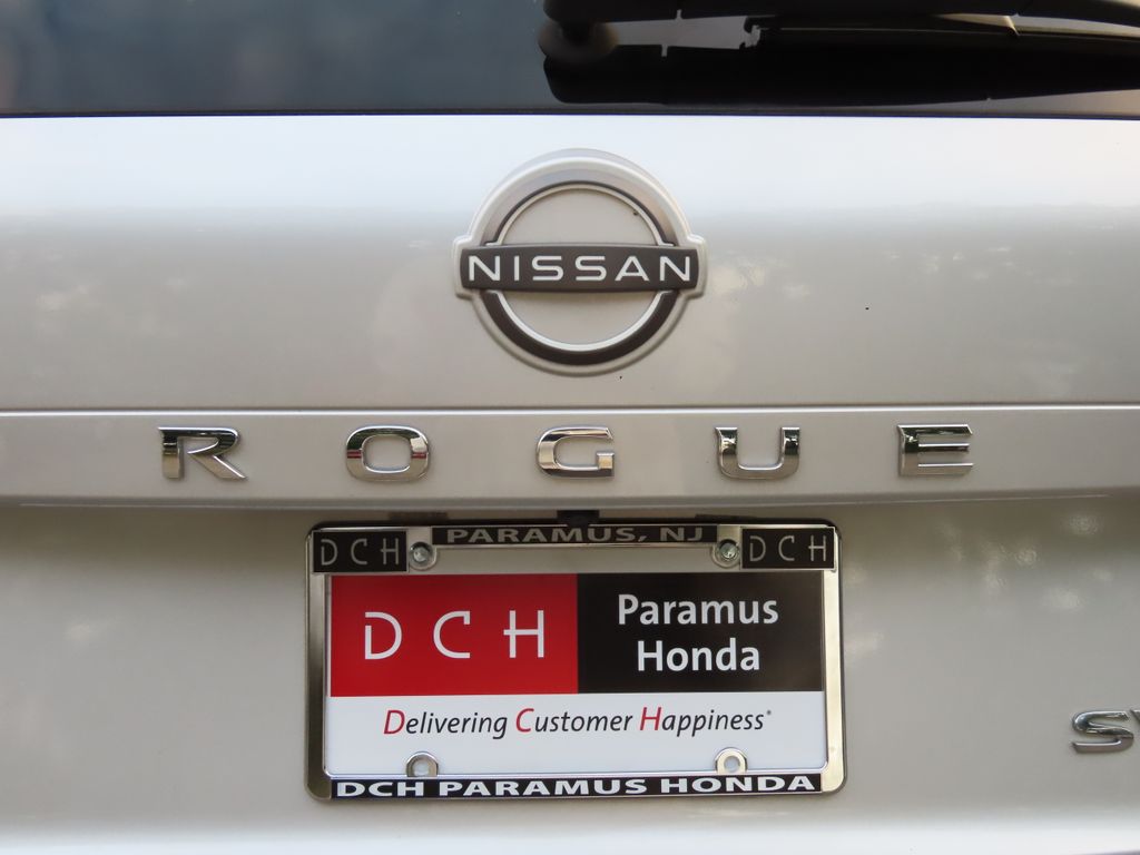 Thumbnail: 2023 Nissan Rogue - 7