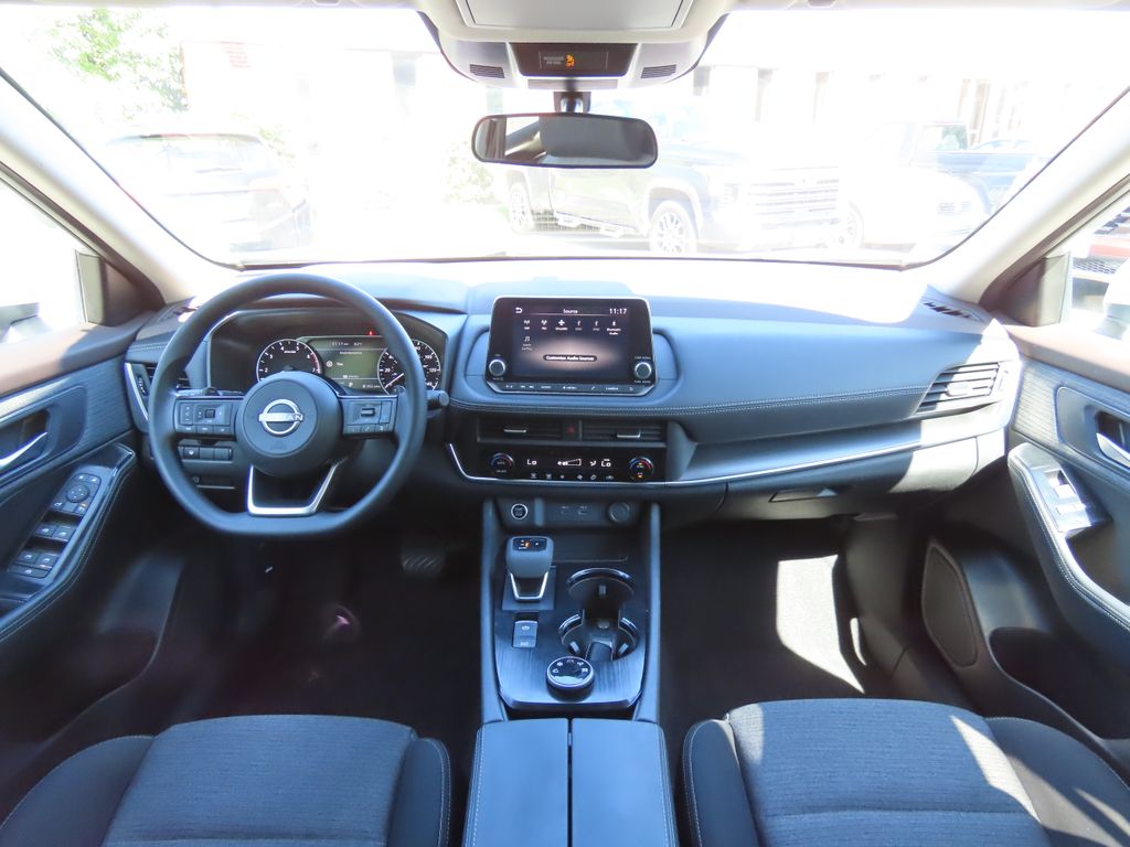 Thumbnail: 2023 Nissan Rogue - 2
