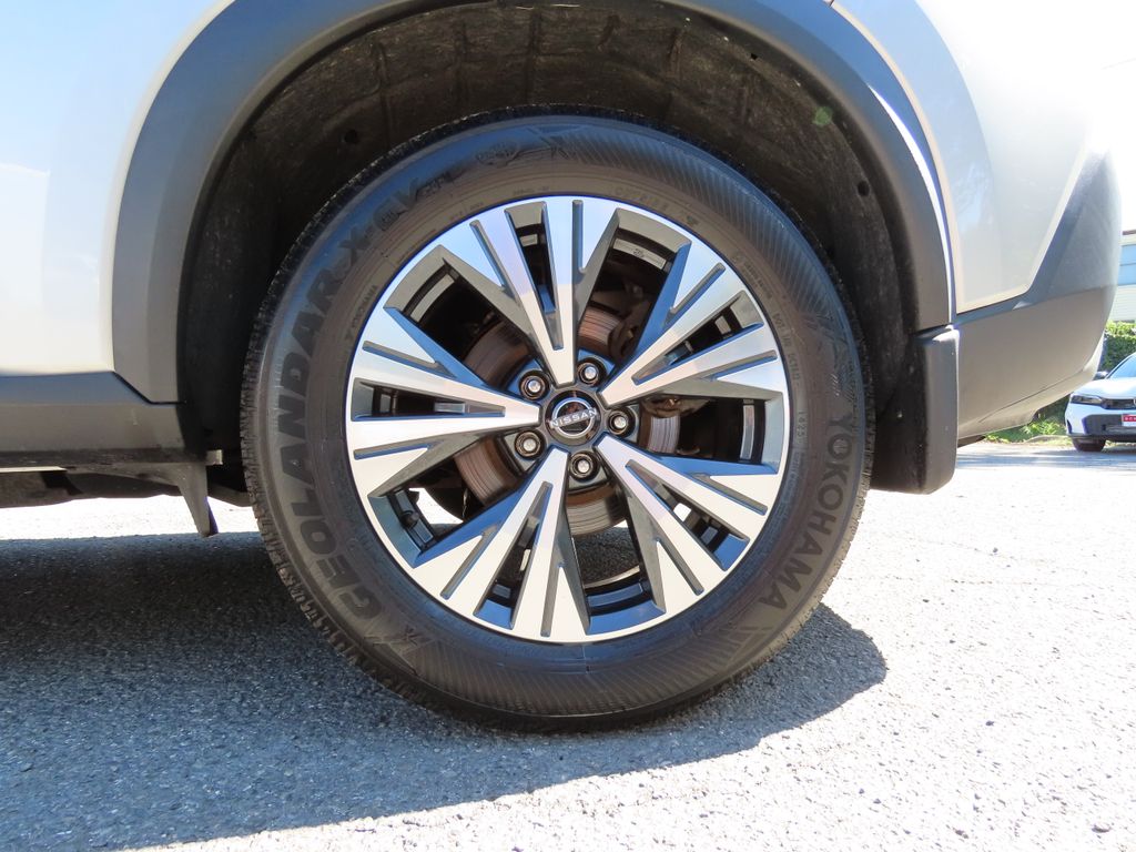 Thumbnail: 2023 Nissan Rogue - 8