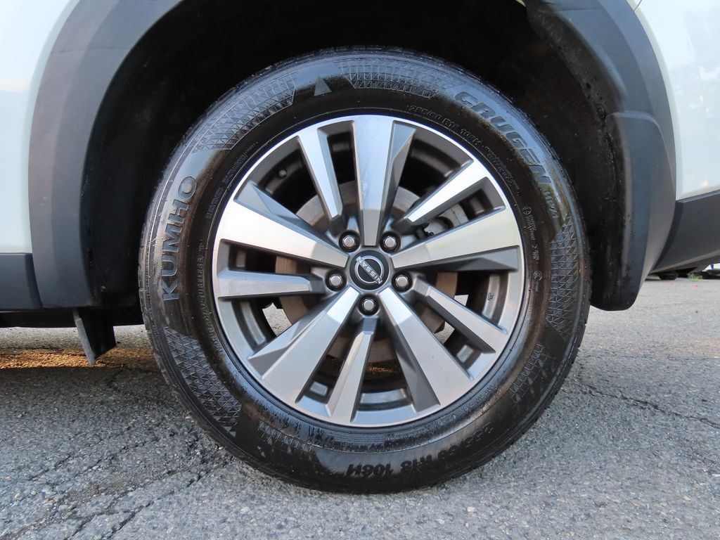 Thumbnail: 2024 Nissan Pathfinder - 7