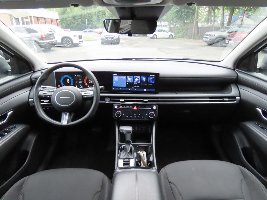 Thumbnail: 2025 Hyundai Tucson - 9