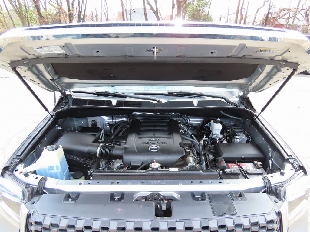 2018 Toyota Tundra SR5 9