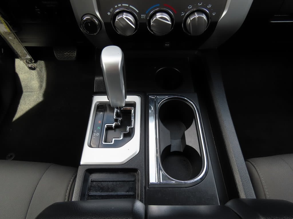 2018 Toyota Tundra SR5 16