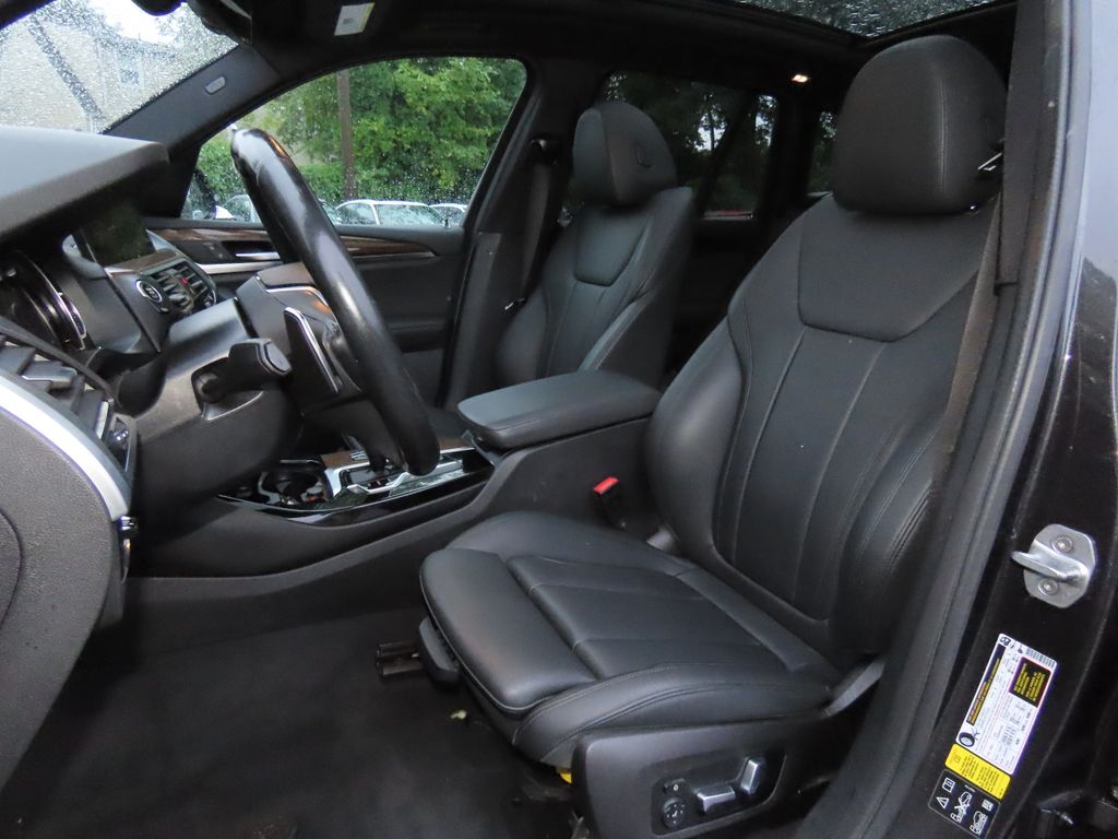 Thumbnail: 2019 BMW X3 - 12