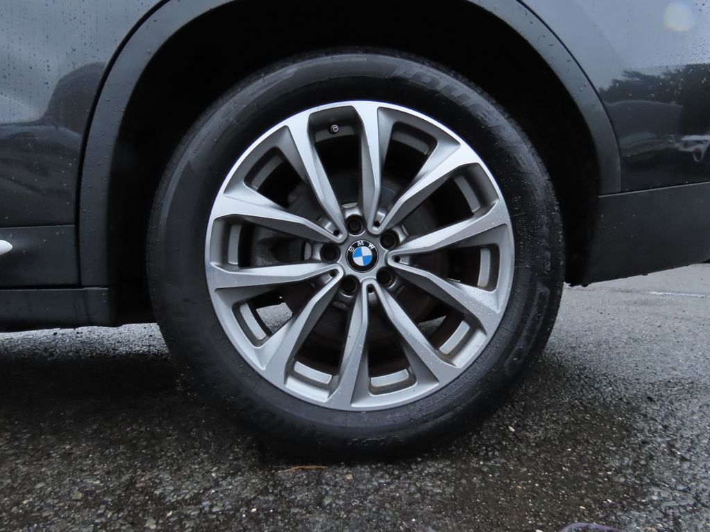 Thumbnail: 2019 BMW X3 - 8