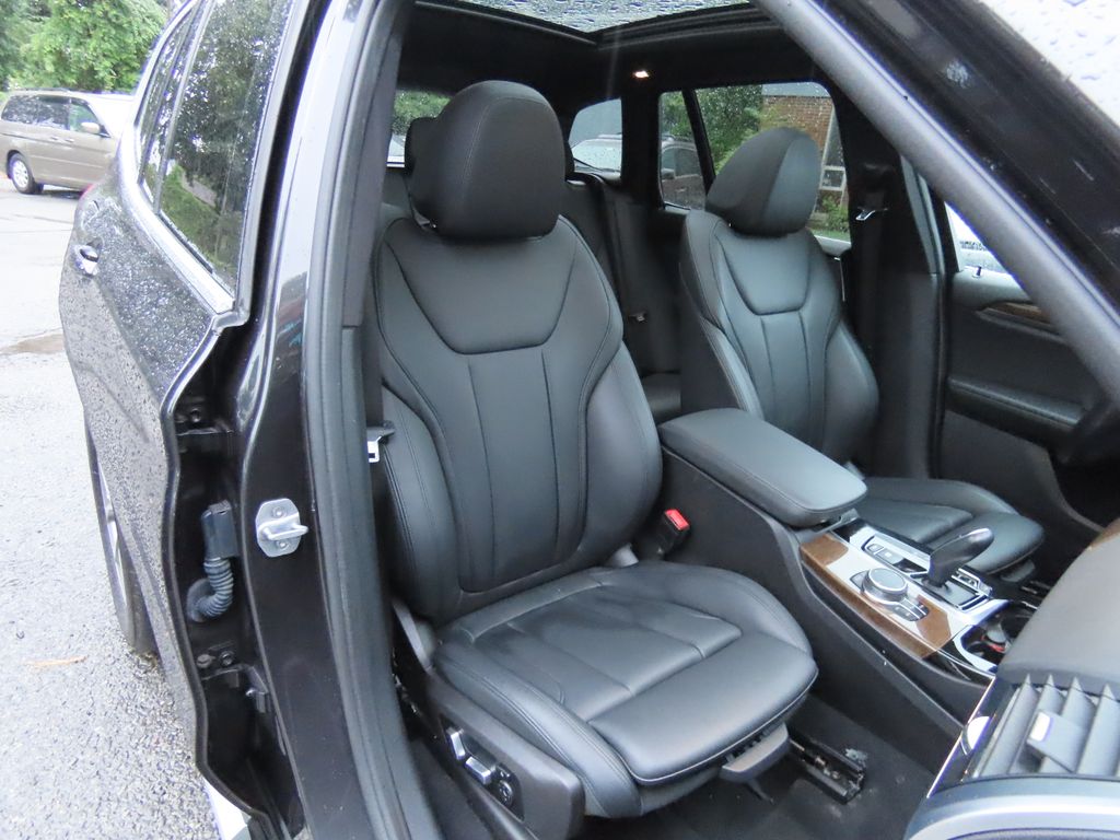 Thumbnail: 2019 BMW X3 - 25