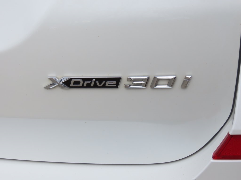 Thumbnail: 2021 BMW X3 - 21