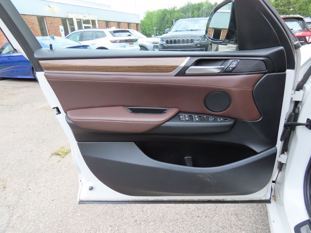 Thumbnail: 2017 BMW X3 - 24