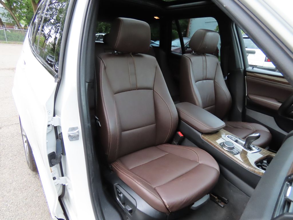Thumbnail: 2017 BMW X3 - 11