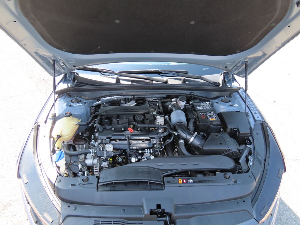 Thumbnail: 2024 Kia K5 - 8