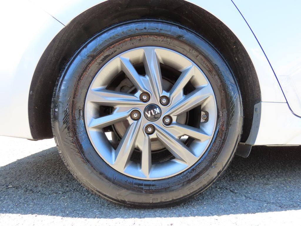 Thumbnail: 2019 Kia Optima - 8