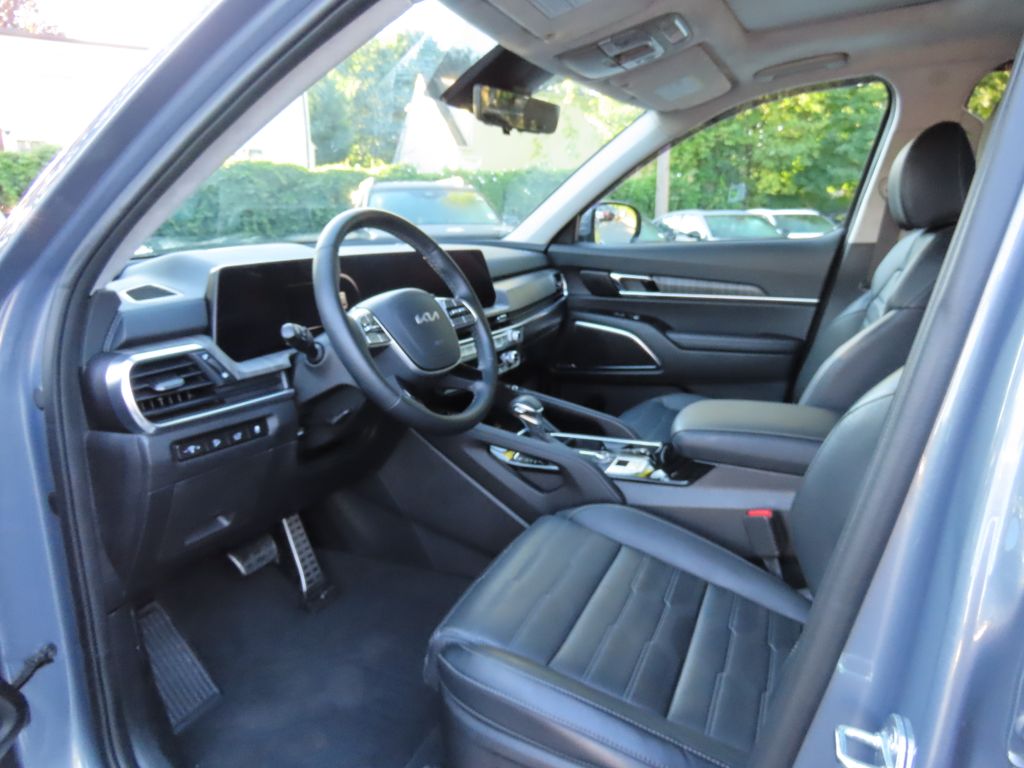 Thumbnail: 2024 Kia Telluride - 11